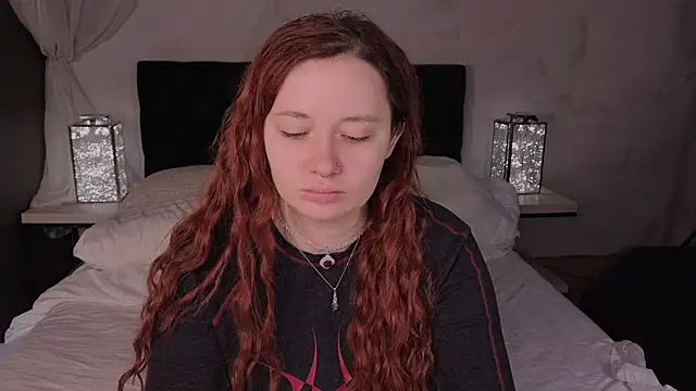 carolina elf online show from 10/26/25, 09:31