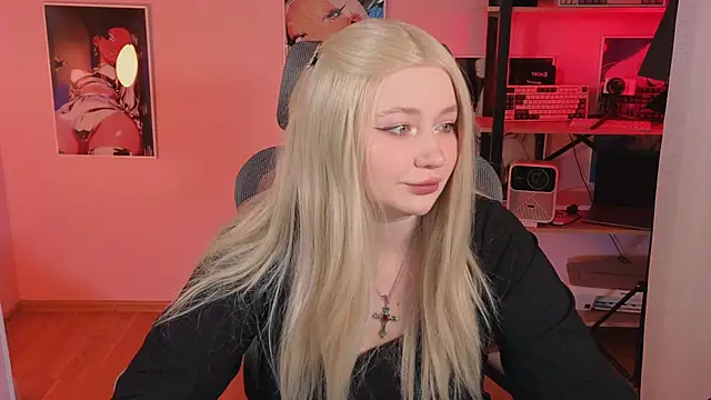 carolina elf online show from 04/07/26, 05:20