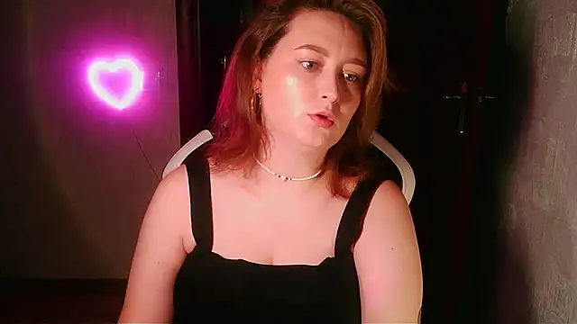 Snapshot of OksiFels chatting on 09/11/25, 09:26 OksiFels online show from 09/11/25, 09:26