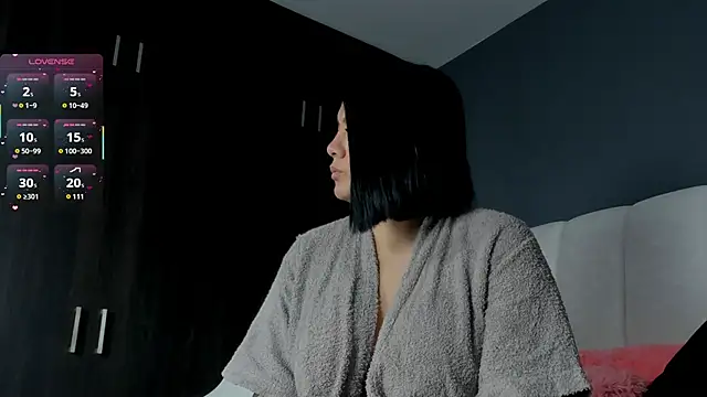 Snapshot of merida_blue_ chatting on 09/10/25, 01:21 merida blue online show from 09/10/25, 01:21