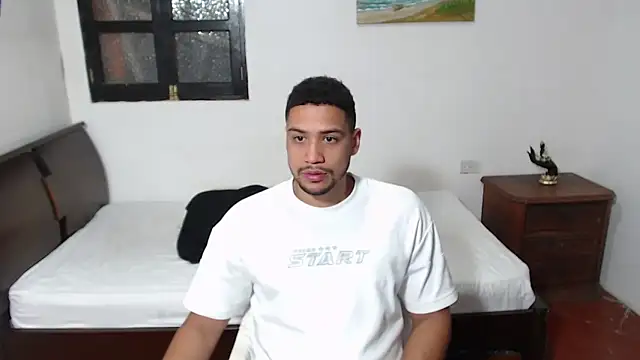 Jhors  Collens online show from 10/31/25, 12:51