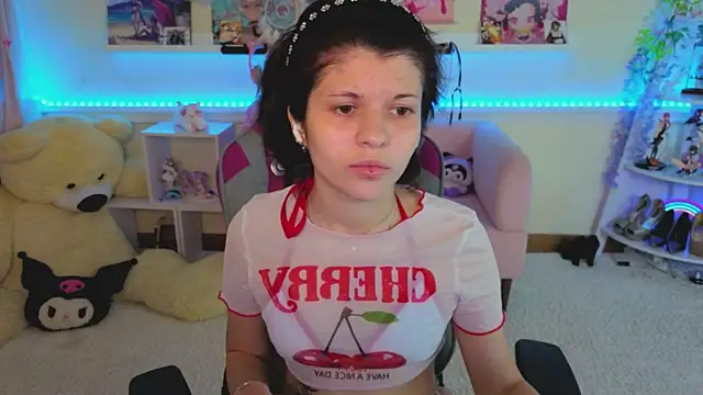 Snapshot of Katya_Zaitseva chatting on 06/24/26, 06:17 Katya Zaitseva online show from 06/24/26, 06:17