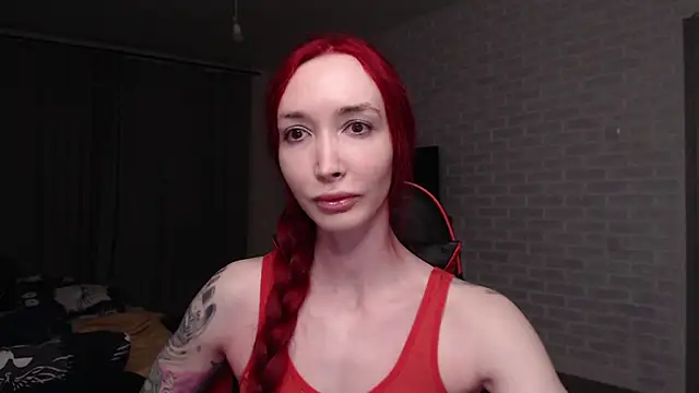 Snapshot of Roxy_Silver chatting on 05/24/26, 08:31 Roxy Silver online show from 05/24/26, 08:31