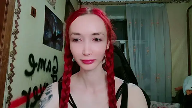 Snapshot of Roxy_Silver chatting on 05/06/26, 07:51 Roxy Silver online show from 05/06/26, 07:51