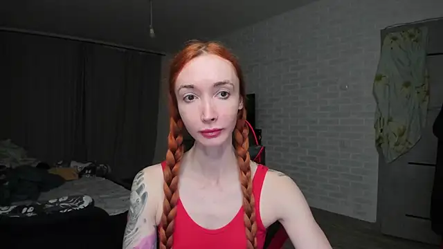 Roxy Silver online show from 12/05/25, 04:05