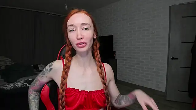 Roxy Silver online show from 11/28/25, 08:53