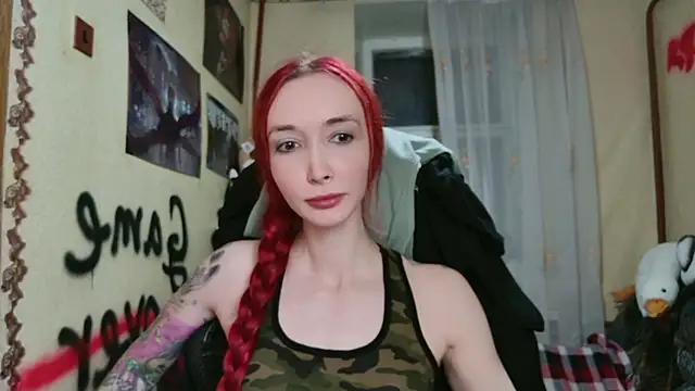Snapshot of Roxy_Silver chatting on 05/16/26, 09:03 Roxy Silver online show from 05/16/26, 09:03
