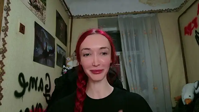 Snapshot of Roxy_Silver chatting on 04/29/26, 10:16 Roxy Silver online show from 04/29/26, 10:16