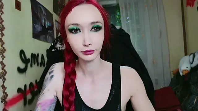 Snapshot of Roxy_Silver chatting on 06/03/26, 01:12 Roxy Silver online show from 06/03/26, 01:12