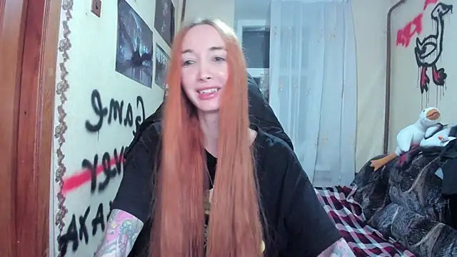 Roxy Silver online show from 02/19/25, 08:20