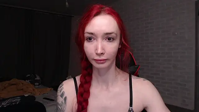 Snapshot of Roxy_Silver chatting on 06/22/26, 09:01 Roxy Silver online show from 06/22/26, 09:01