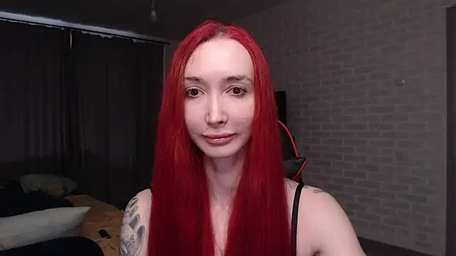 Snapshot of Roxy_Silver chatting on 06/20/26, 09:03 Roxy Silver online show from 06/20/26, 09:03
