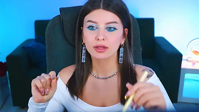 NicoleMun online show from 02/25/25, 08:42