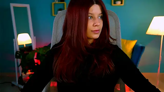 NicoleMun online show from 10/26/25, 05:08