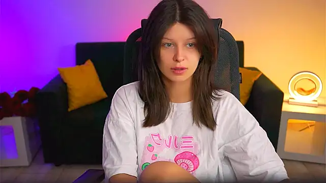 NicoleMun online show from 02/09/25, 05:08