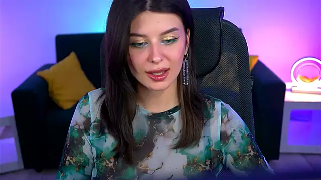 NicoleMun online show from 03/04/25, 09:00