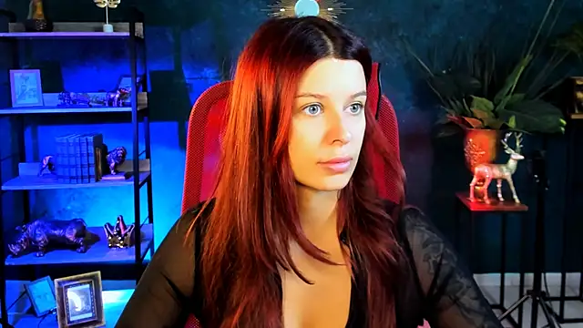 NicoleMun online show from 12/21/25, 05:53