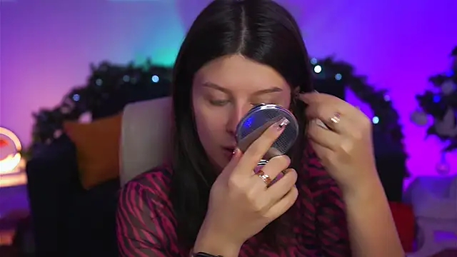 NicoleMun online show from 01/26/25, 05:23