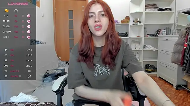 Snapshot of broosnica1 chatting on 05/09/26, 09:01 broosnica1 online show from 05/09/26, 09:01