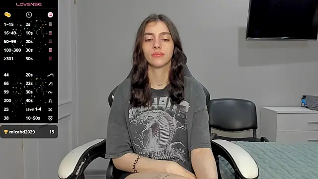 broosnica1 online show from 10/29/25, 07:40