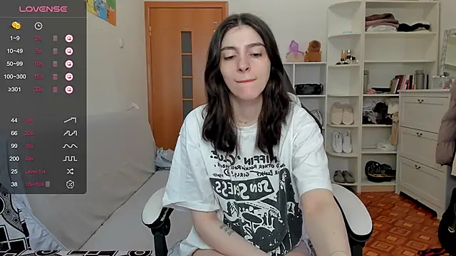 broosnica1 online show from 04/16/26, 07:09