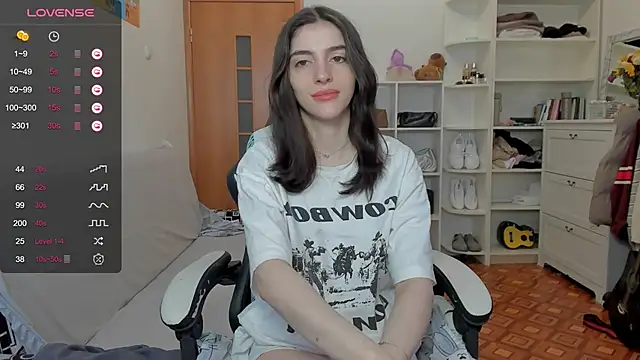 broosnica1 online show from 04/12/26, 07:44