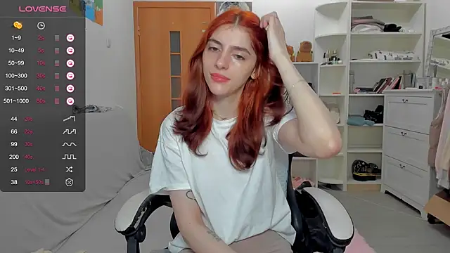 Snapshot of broosnica1 chatting on 06/10/26, 08:04 broosnica1 online show from 06/10/26, 08:04