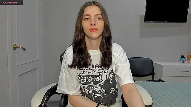 broosnica1 online show from 12/22/25, 06:46