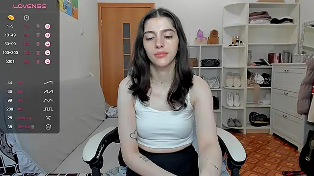 broosnica1 online show from 04/15/26, 07:14