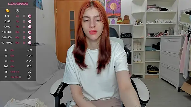 Snapshot of broosnica1 chatting on 06/21/26, 05:46 broosnica1 online show from 06/21/26, 05:46
