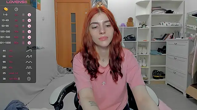 Snapshot of broosnica1 chatting on 06/03/26, 02:33 broosnica1 online show from 06/03/26, 02:33