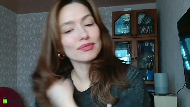 Snapshot of alicia_spicy chatting on 02/19/26, 12:24 alicia spicy online show from 02/19/26, 12:24