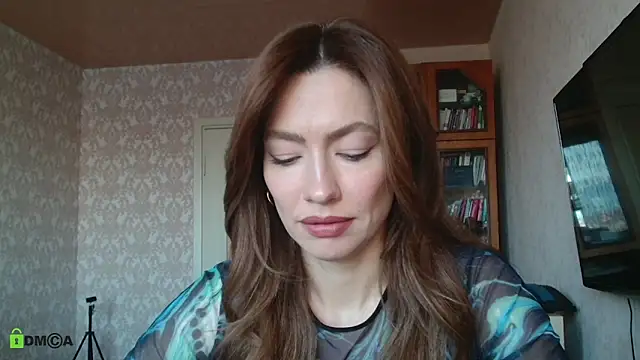 alicia spicy online show from 10/22/25, 04:56