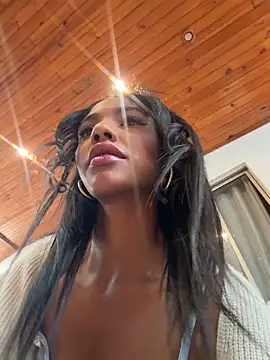 xenia golden online show from 04/24/26, 01:13