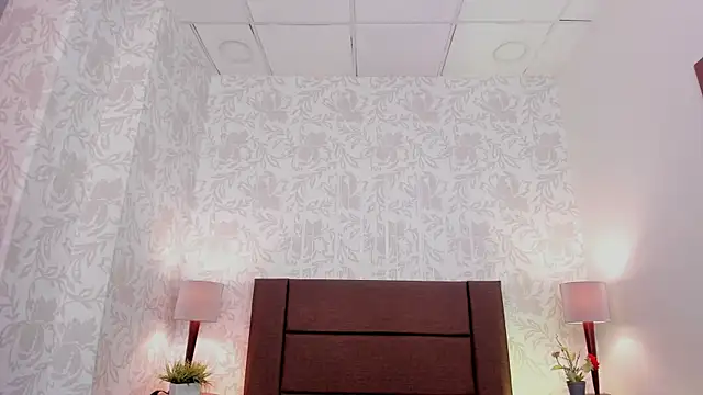 xenia golden online show from 11/14/25, 01:37