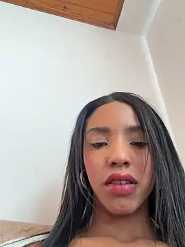 xenia golden online show from 03/26/26, 04:05