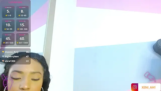 Snapshot of xenia_golden chatting on 02/10/25, 03:21 xenia golden online show from 02/10/25, 03:21