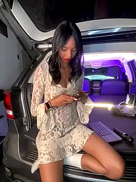 xenia golden online show from 10/29/25, 01:43