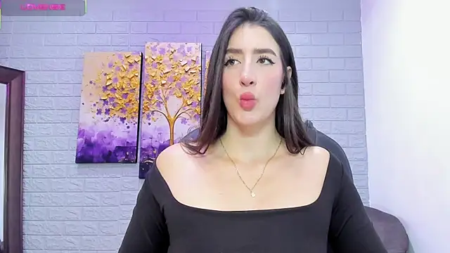 Snapshot of _AlejaCruz_ chatting on 10/06/25, 07:14 AlejaCruz online show from 10/06/25, 07:14