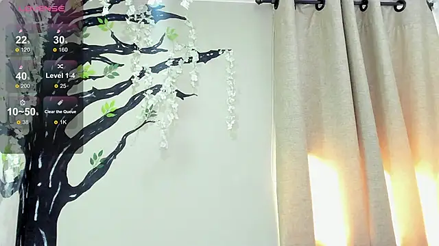 Snapshot of _AlejaCruz_ chatting on 10/07/25, 07:15 AlejaCruz online show from 10/07/25, 07:15