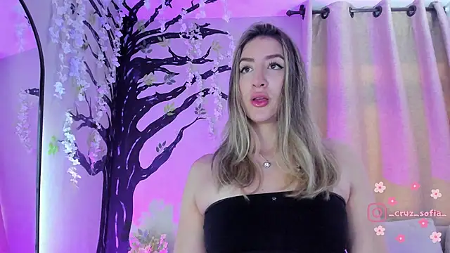 Snapshot of _AlejaCruz_ chatting on 01/05/26, 07:39 AlejaCruz online show from 01/05/26, 07:39