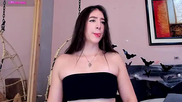 Snapshot of _AlejaCruz_ chatting on 11/02/25, 05:40 AlejaCruz online show from 11/02/25, 05:40