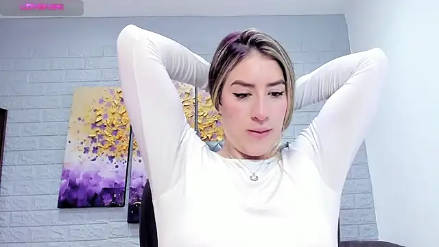 Snapshot of _AlejaCruz_ chatting on 01/08/26, 05:30 AlejaCruz online show from 01/08/26, 05:30