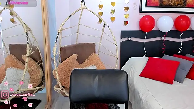 Snapshot of _AlejaCruz_ chatting on 02/14/26, 06:30 AlejaCruz online show from 02/14/26, 06:30