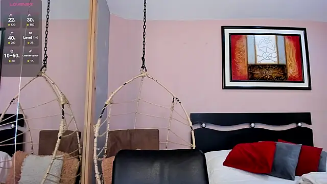 Snapshot of _AlejaCruz_ chatting on 11/21/25, 07:24 AlejaCruz online show from 11/21/25, 07:24