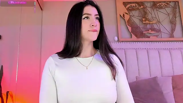 Snapshot of _AlejaCruz_ chatting on 10/08/25, 11:56 AlejaCruz online show from 10/08/25, 11:56