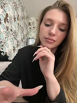 adel secret online show from 03/03/26, 08:27