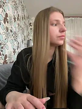 adel secret online show from 03/25/26, 08:41