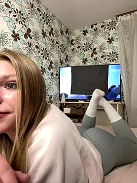 adel secret online show from 11/11/25, 08:36