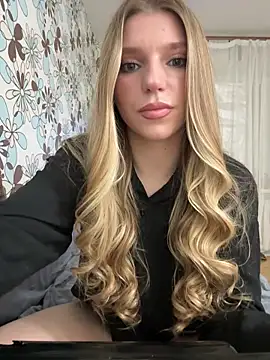 adel secret online show from 03/18/26, 09:04